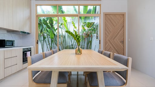 Himmapana Villa 2P Dining area