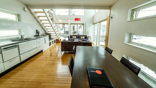Hirafu House Youtei One Dining area