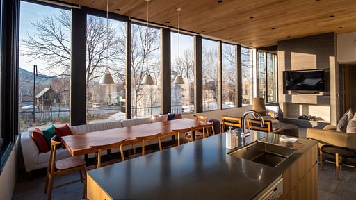 Hirafu Woods Kitchen