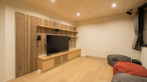 Hiyoku Chalet Media room