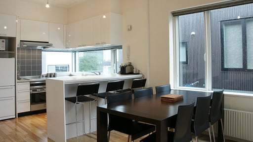 Horizon Townhouse Two Bedroom Dining area
