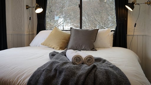 Hotel Villa Hakuba Four Bedroom Apartment Bedroom 1