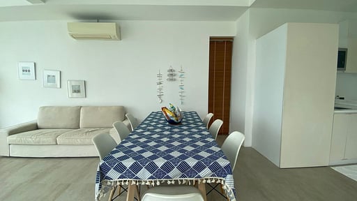 Idyllic V2 Villa Dining area