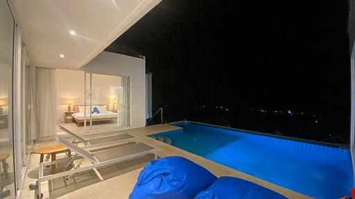 Idyllic V2 Villa Terrace/Veranda