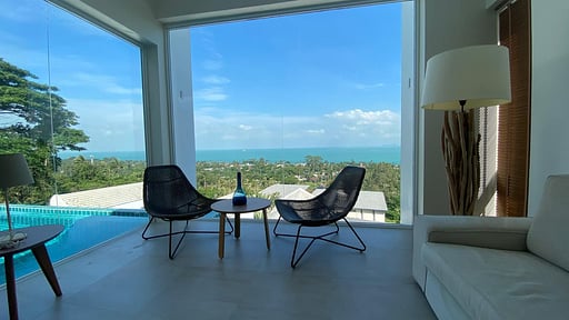 Idyllic V2 Villa Living room