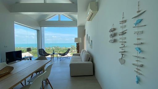 Idyllic V2 Villa Living room