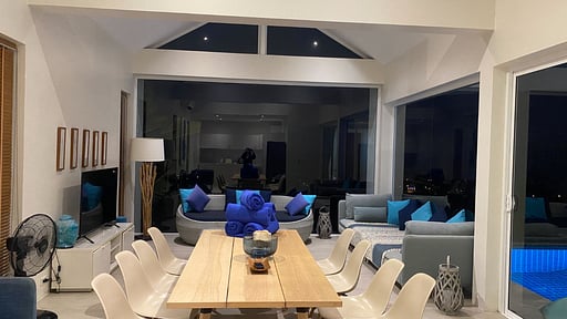 Villa Idyllic V5 Dining area