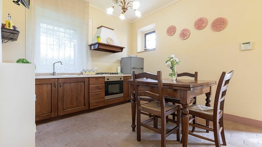 Il Fienile Holiday Home Dining area