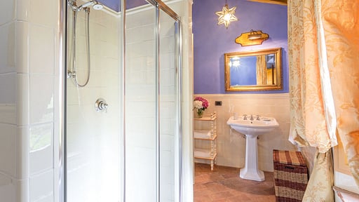 Villa Il Frantoio Bedroom 3