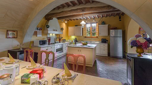 Villa Il Frantoio Dining area