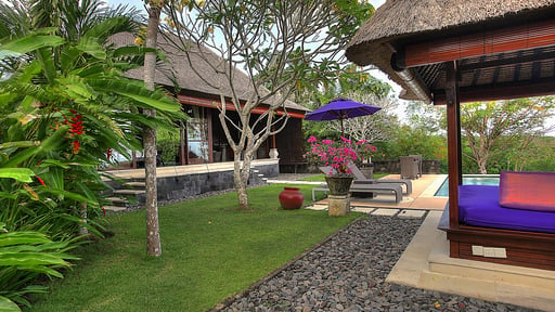 Villa Indah Manis - Bulan Madu Swimming pool