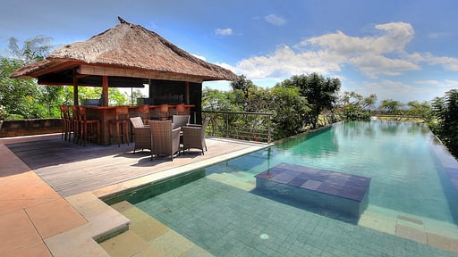 Villa Indah Manis Swimming pool 1