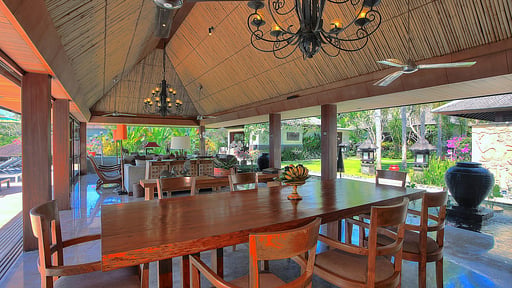 Villa Indah Manis Dining area