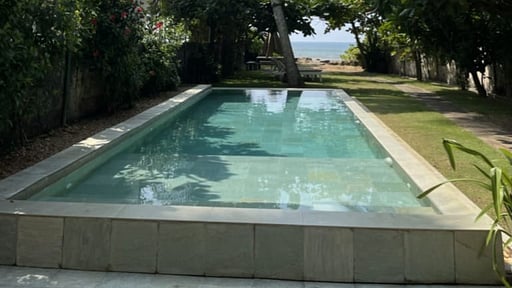 Indie Beachouse Piscina