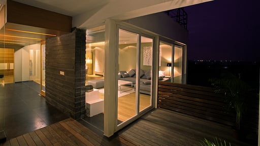 Infiniti Bay Penthouse Others