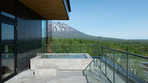 Intuition Yotei Penthouse Residence Jacuzzi