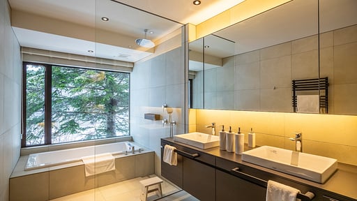 Iori Niseko Chalet Bedroom 1