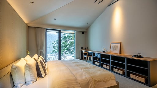 Iori Niseko Chalet Bedroom 1
