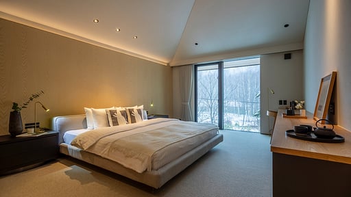 Iori Niseko Chalet Bedroom 1