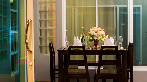 Irawan House Прочее