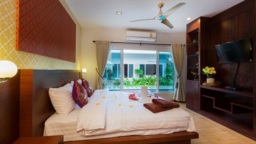 Irawan House Спальня 1