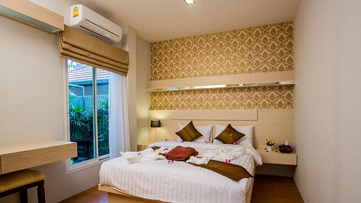 Irawan House Спальня 4