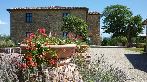 Iride Apartment Surroundings