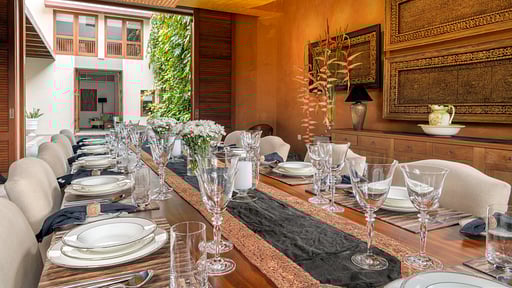 Ishq Colombo Villa Обеденная зона