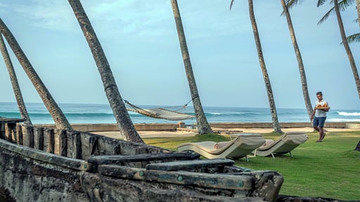 Ishq Talpe Villa Others