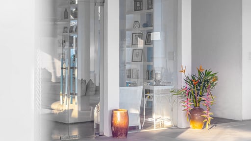 Ishq Talpe Villa Others