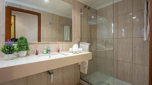 Ivory Apartment Bedroom 2