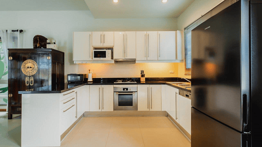 Ivory Villa Kitchen