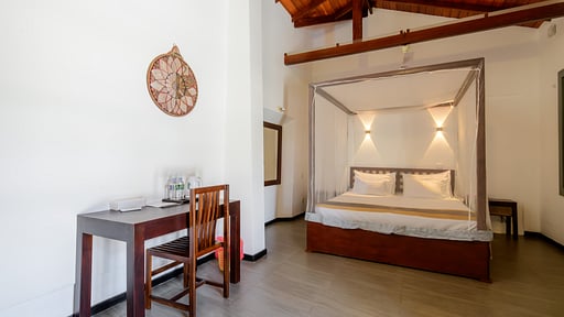 Ivy Beach Villa Bedroom 5