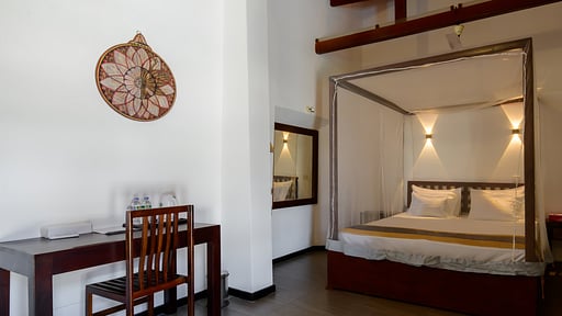 Ivy Beach Villa Bedroom 5