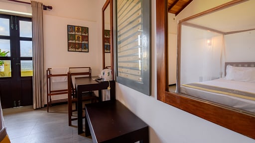 Ivy Beach Villa Bedroom 4