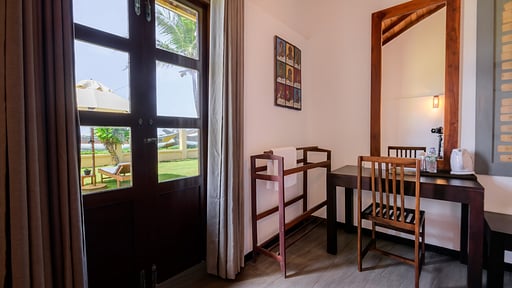 Ivy Beach Villa Bedroom 4