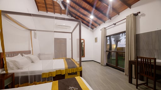 Ivy Beach Villa Bedroom 9