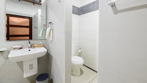 Ivy Beach Villa Bedroom 10