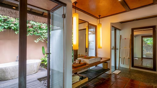 Jeeva Klui Akasha Villa Bedroom 1