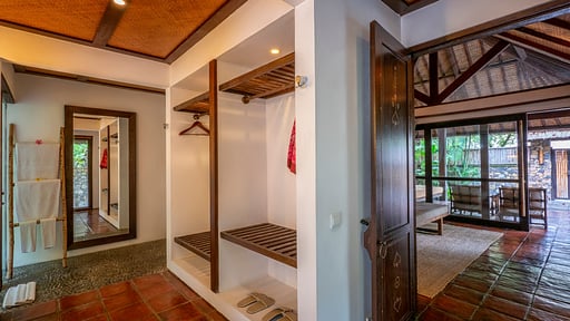 Jeeva Klui Akasha Villa Bedroom 1