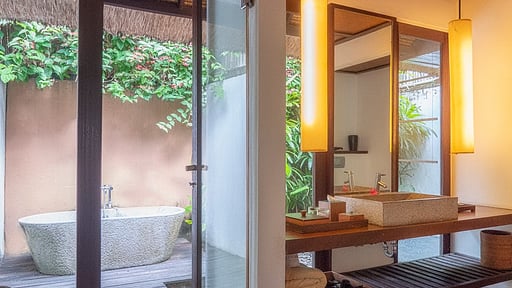 Jeeva Klui Akasha Villa Bedroom 1