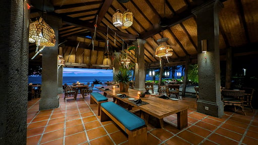 Jeeva Klui Akasha Villa Dining area