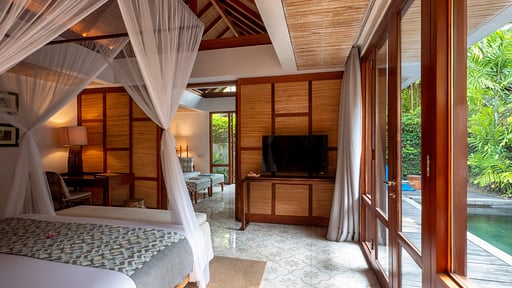 Jeeva Santai Deluxe Pool Villa Bedroom 1