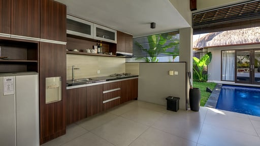 Jerami Pool Villa 1 Kitchen