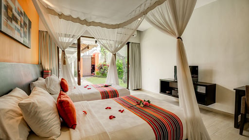 Jerami Royal Pool Villa 3 Bedroom 2