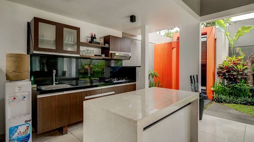 Jerami Royal Pool Villa 3 Kitchen