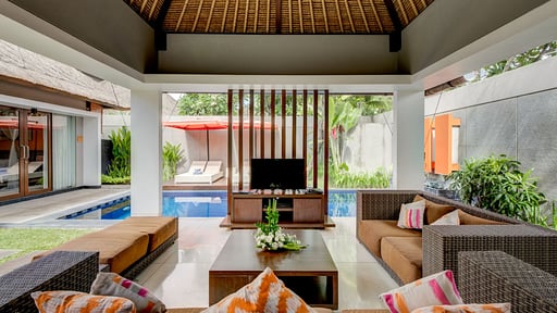 Jerami Royal Pool Villa 3 Living room
