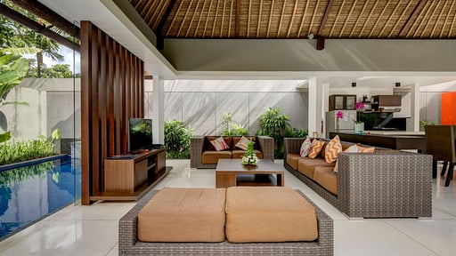 Jerami Royal Pool Villa 3 Living room