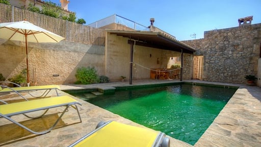 Jesus Townhouse Swimming pool