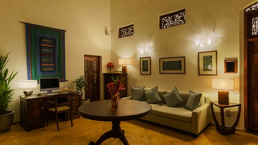 JH Villa Living room